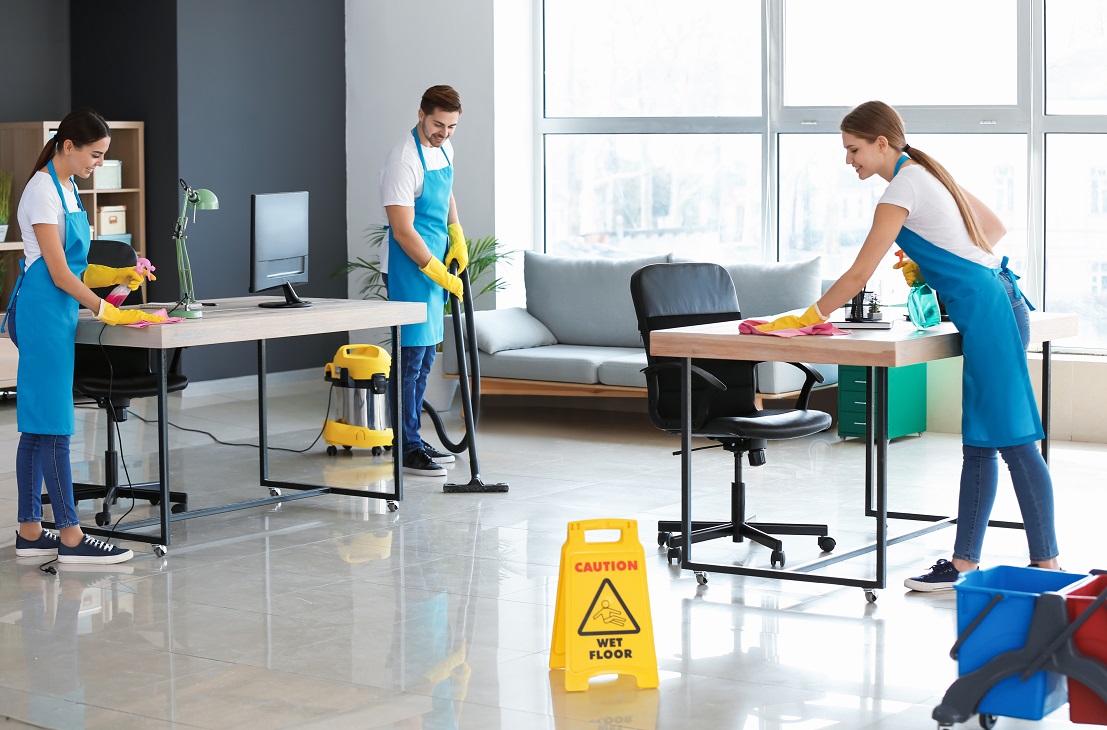 Sprzątanie biur – korzyści płynące z outsourcingu